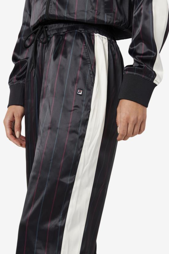 שחור/טופו FILA מכנסי סאטן קצוצים שחור/טופו פילה אביאנה 68LF1665