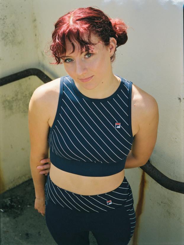 FILA חולצת חזייה מפוספסת סיכת fila karla 68LF3427