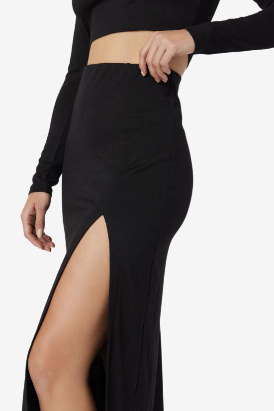 שָׁחוֹר FILA חצאית מידי fila londyn שחורה 68LF1753